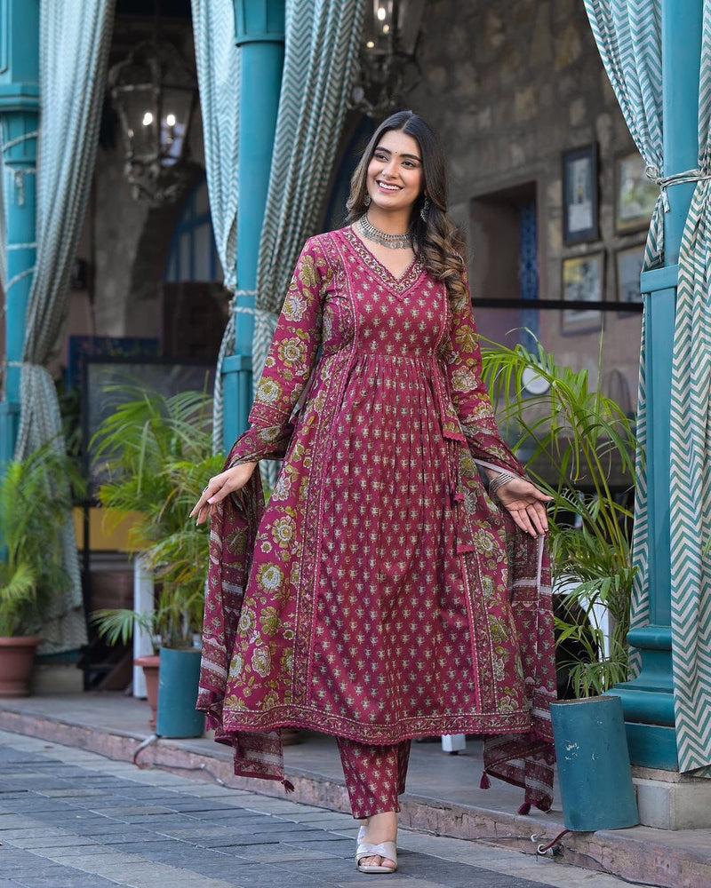 Utsaahit Festive Gathering Cotton Floral Printed Kurta Pant Dupatta Set