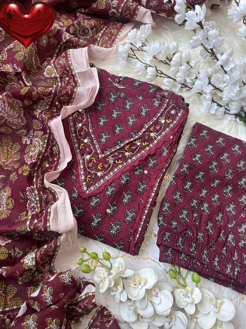 Utsaahit Festive Gathering Cotton Floral Printed Kurta Pant Dupatta Set