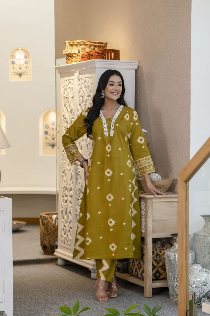 Elegant Mehndi Green V-Neck Cotton Kurta Pant Dupatta Set - Utsaahit
